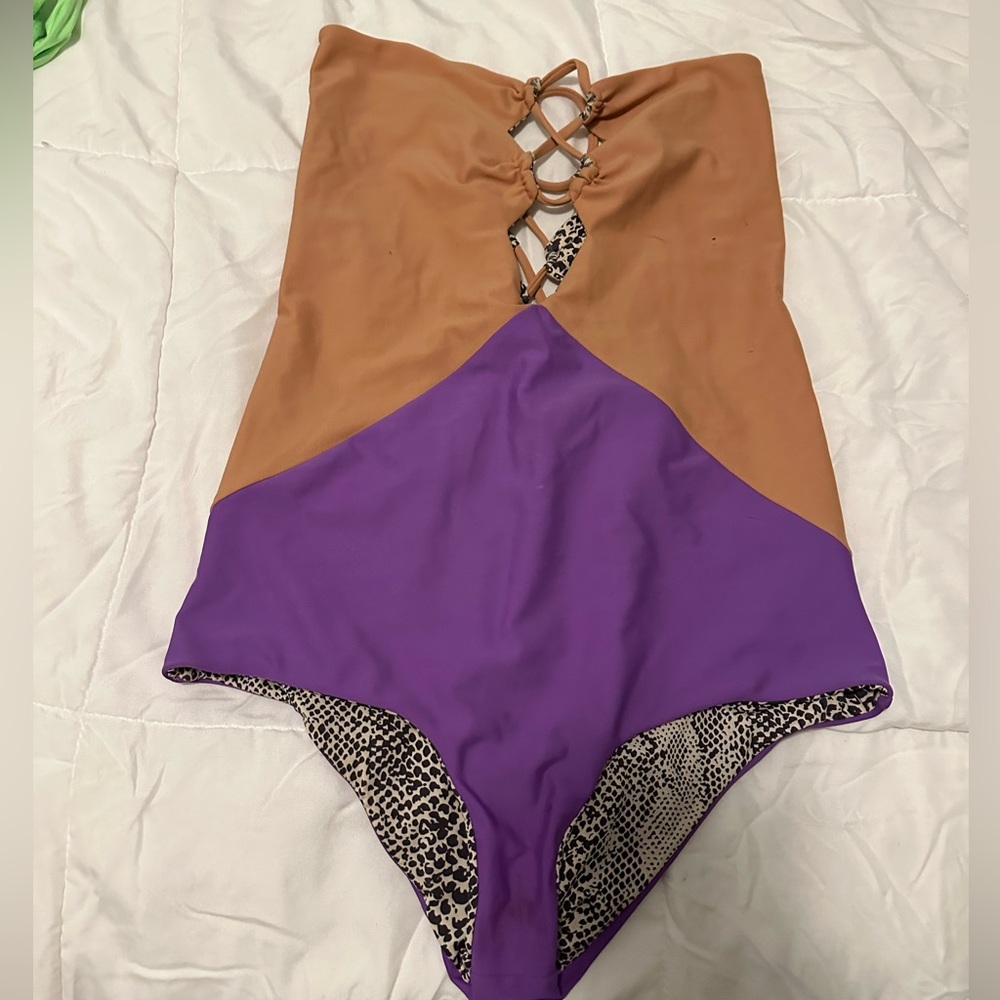✨ACACIA SWIM ONE PIECE  Size L ✨
